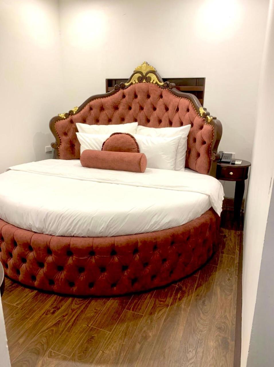 Royal Hotel Sai Dong - Long Bien هانوي المظهر الخارجي الصورة